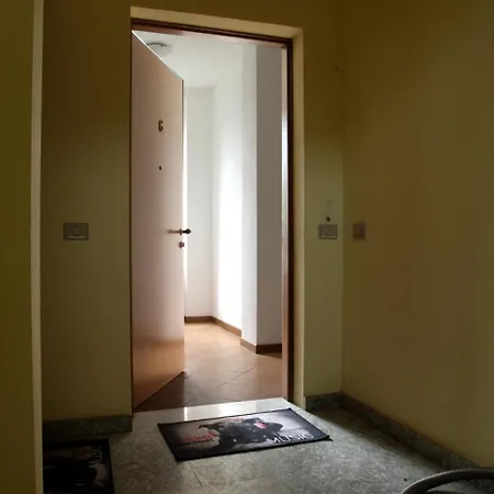 Ampi Spazi E Natura Piano Primo Apartment *